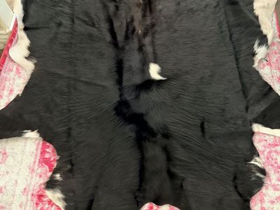 New Cowhide Rug 4'x6' Black And White Tanned Fur