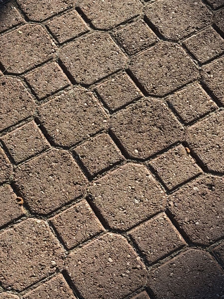 1,100 sq. ft. of High quality PAVERS