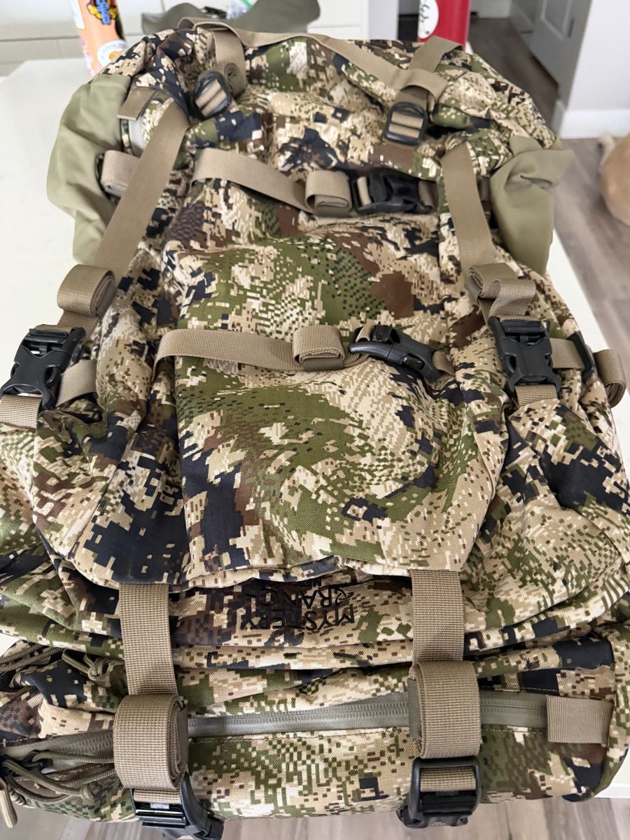 Mystery ranch back pack