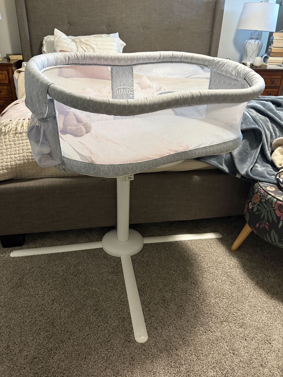 Halo bassinet