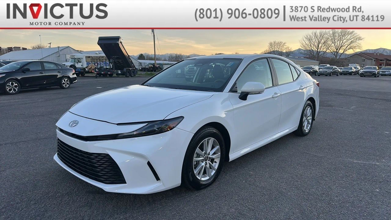 2025 Toyota Camry LE