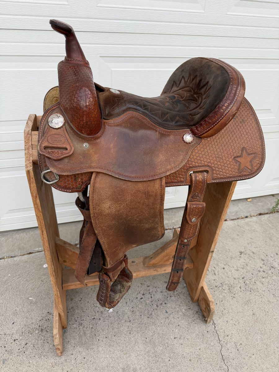 14” Courts Sharon Camarillo Barrel Saddle