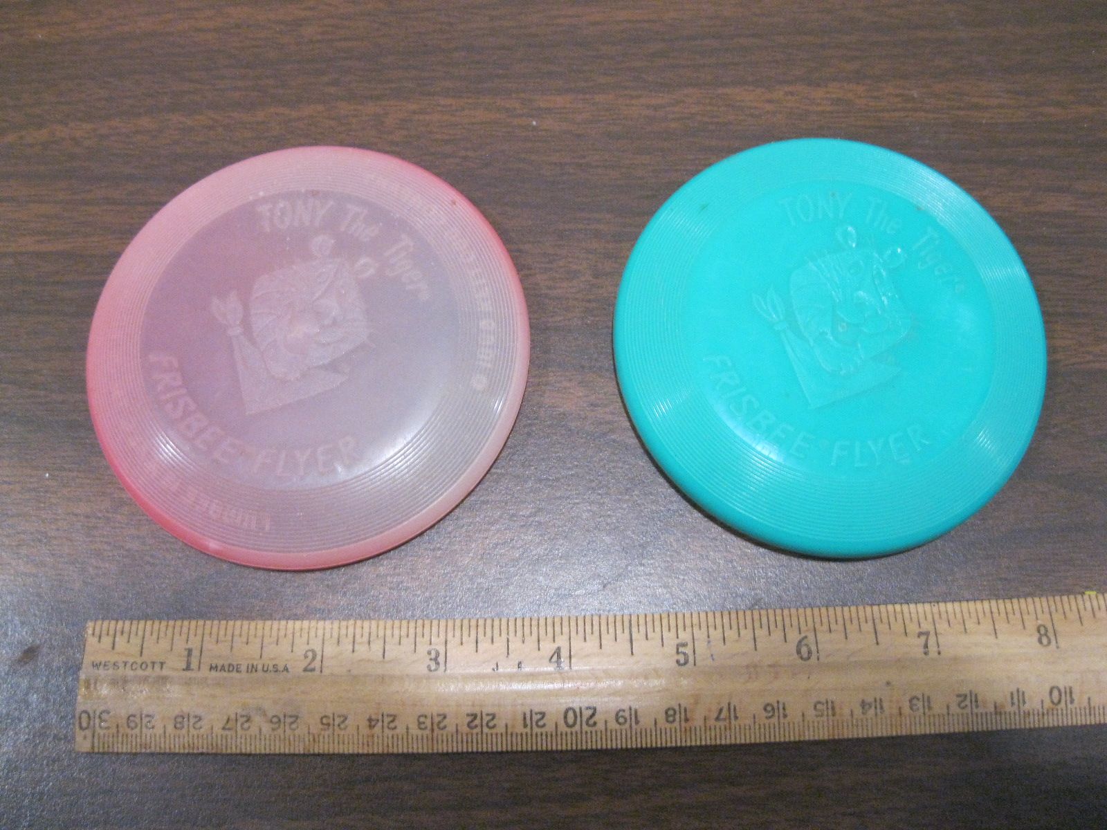 Retro Tony The Tiger Frisbee Flyer