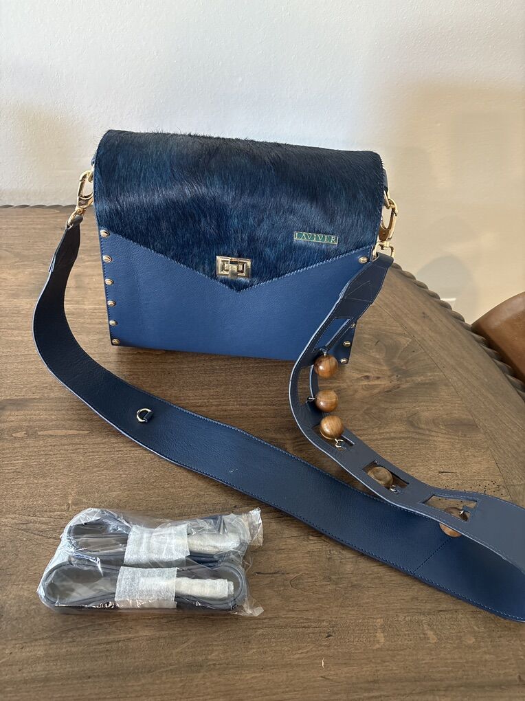 Laviver purse