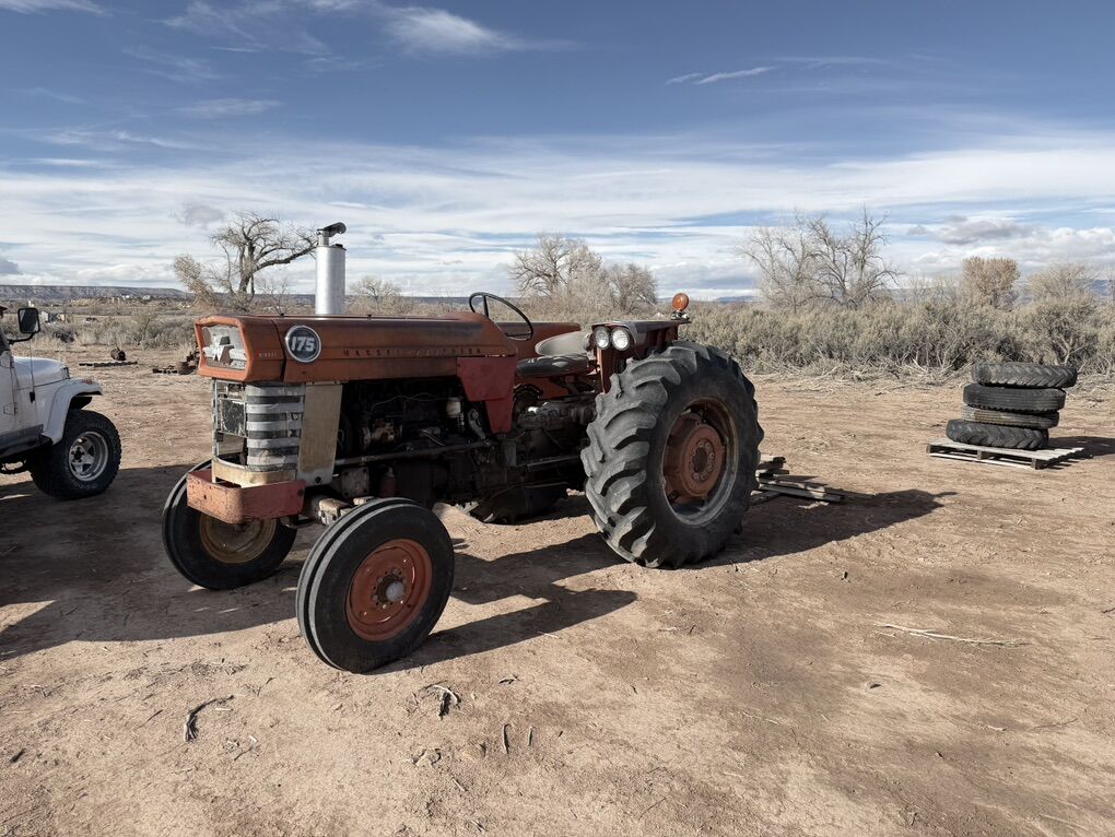 1974 Massey Ferguson 175 Diesel