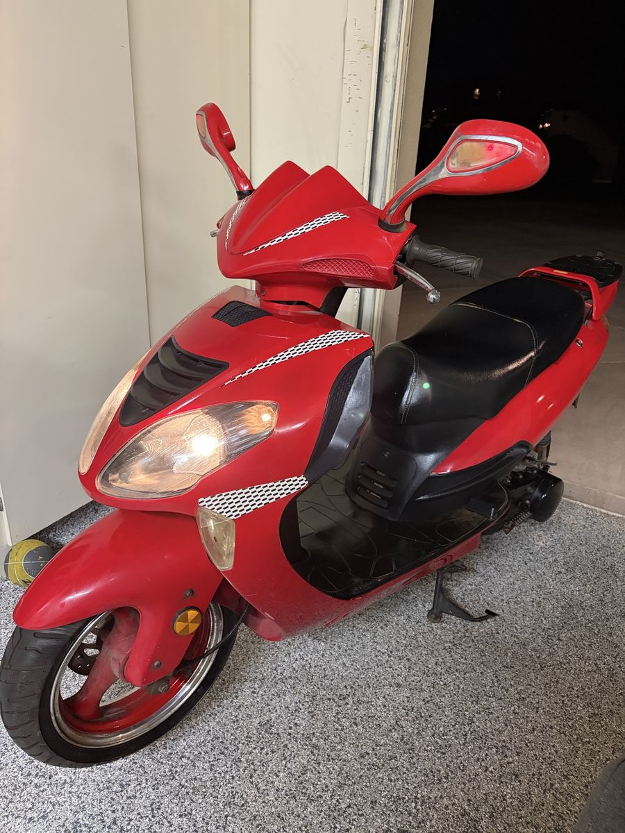 2008 GY6 150cc Scooter!