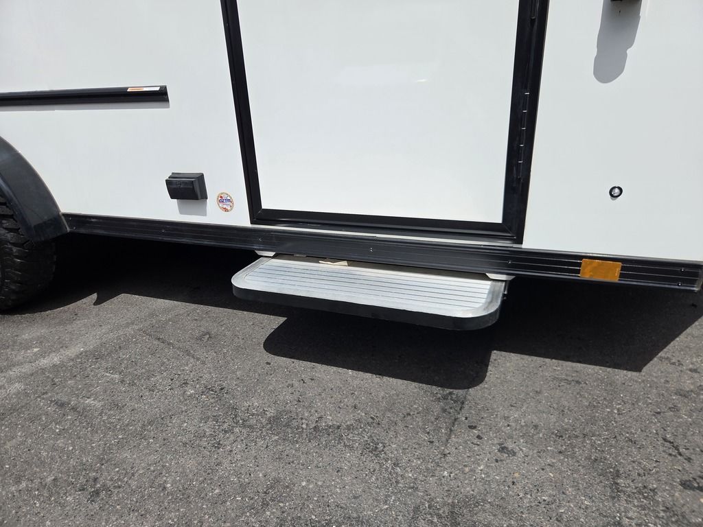 Main image 20