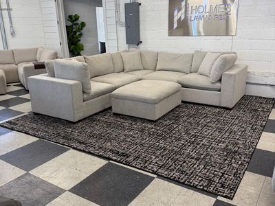 COSTCO THOMASVILLE LOWELL FABRIC 6-PIECE MODULAR SECTIONAL W/ OTTOMAN, LIGHT GRAY!!