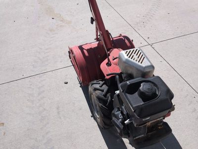 Yard Machines Rear Tine Tiller, Briggs & Stratton Engine