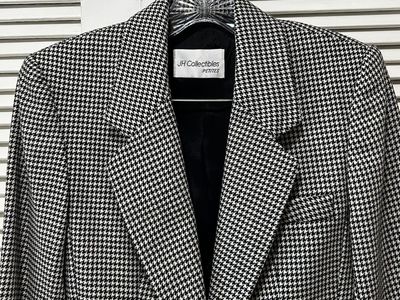 Size 2 “JH Collectibles Petites” 100% Wool JACKET Y Houndstooth Check Classic Black & White