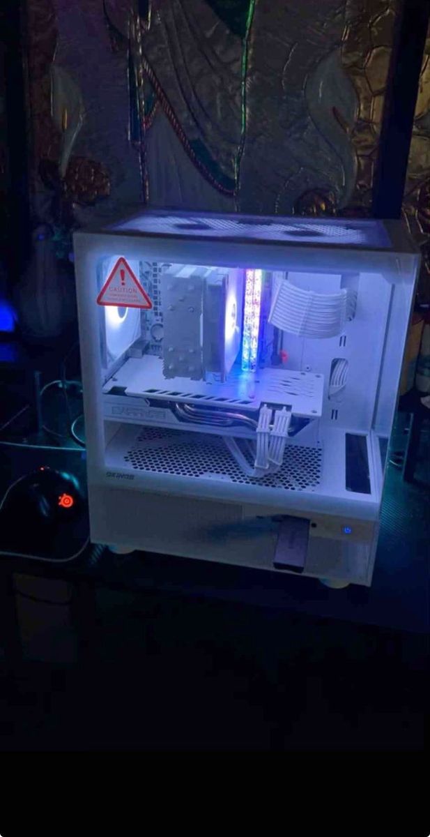 Custom Built White Gaming PC - Okinos Case, Great for Gaming/Streaming
