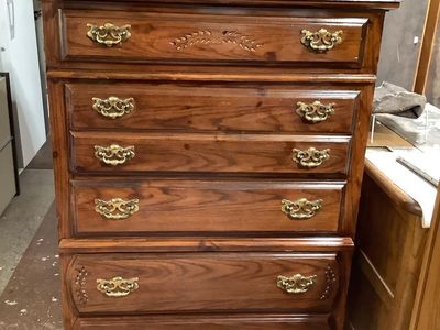 Beautiful Old World 5 Drawer Dresser