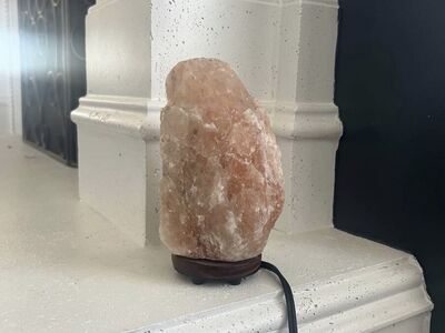 Large Himalayan Salt Lamp