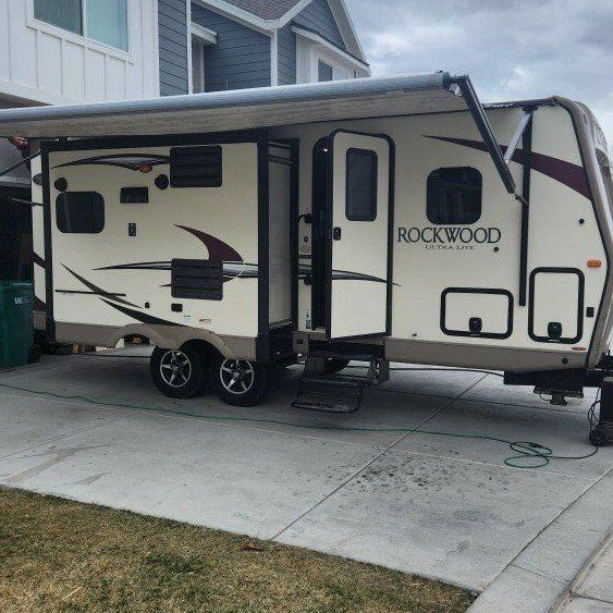 2018 Rockwood Ultralite 2304DS