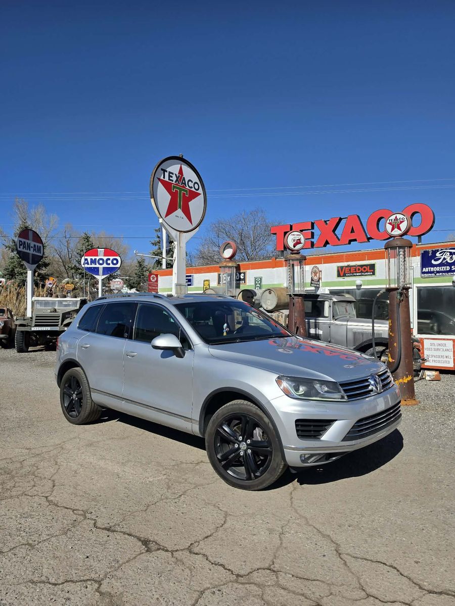 2017 Volkswagen Touareg V6 Wolfsburg