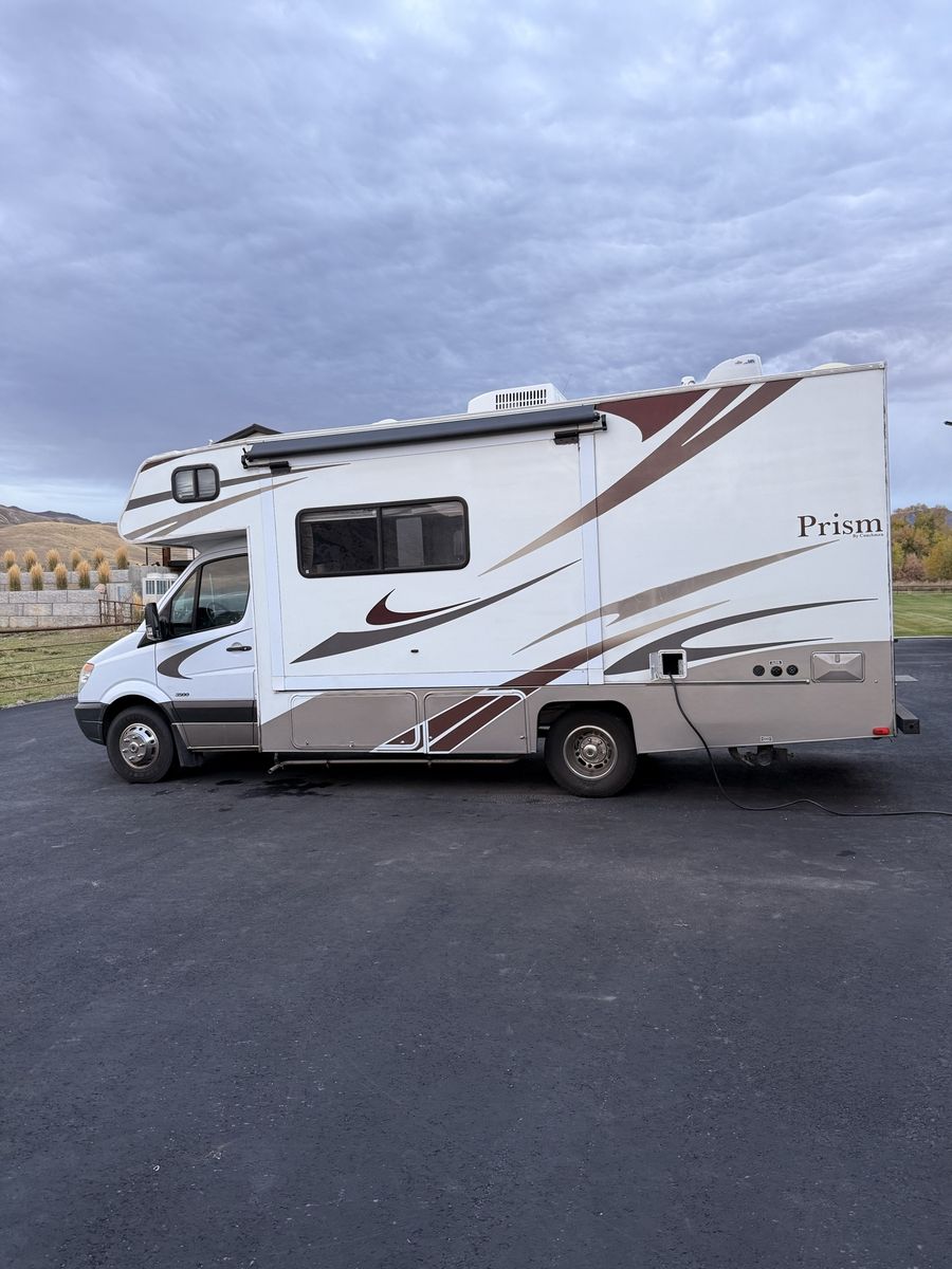 2013 Mercedes Sprinter Coachmen Prism RV 2150 LE