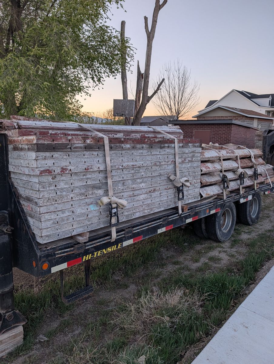 Simon concrete forms