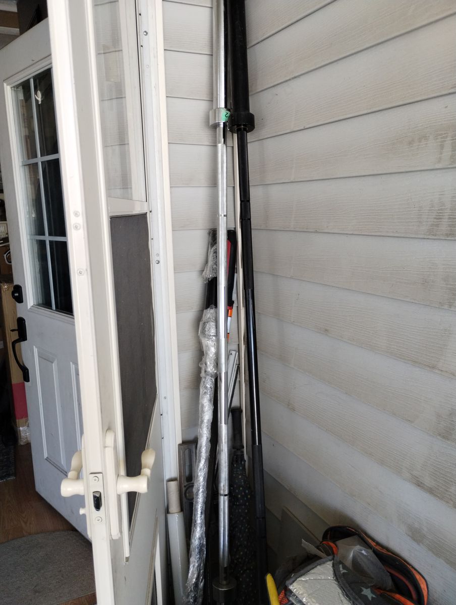 2 inch Olympic liftering curl/trap/ and full size bars  25to 75$