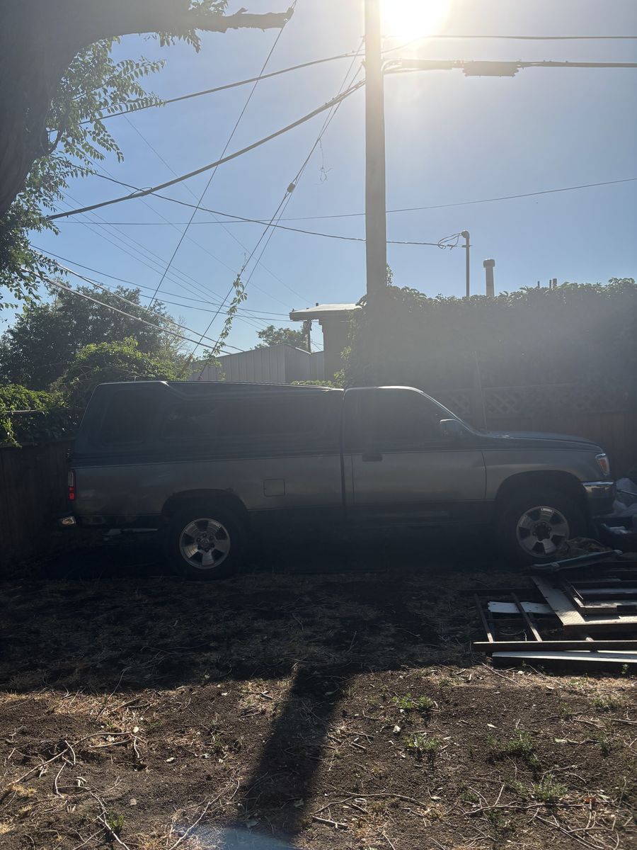 Toyota truck t100