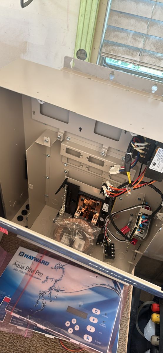 Main image 3