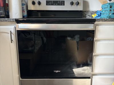 Whirlpool Electric Range Oven Stainless Steel Black Glass Top