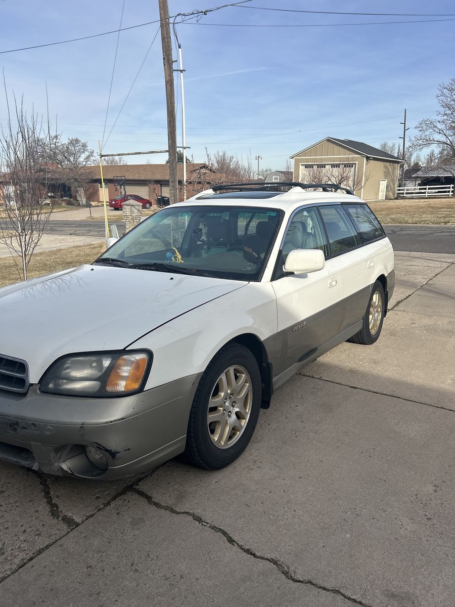 2000 Subaru Outback 2.5i Ltd L.L. Bean Edition