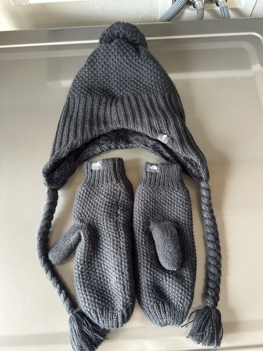 The North Face Knit beanie Mitten Set Womens