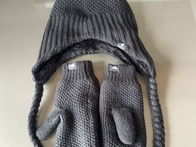 The North Face Knit beanie Mitten Set Womens