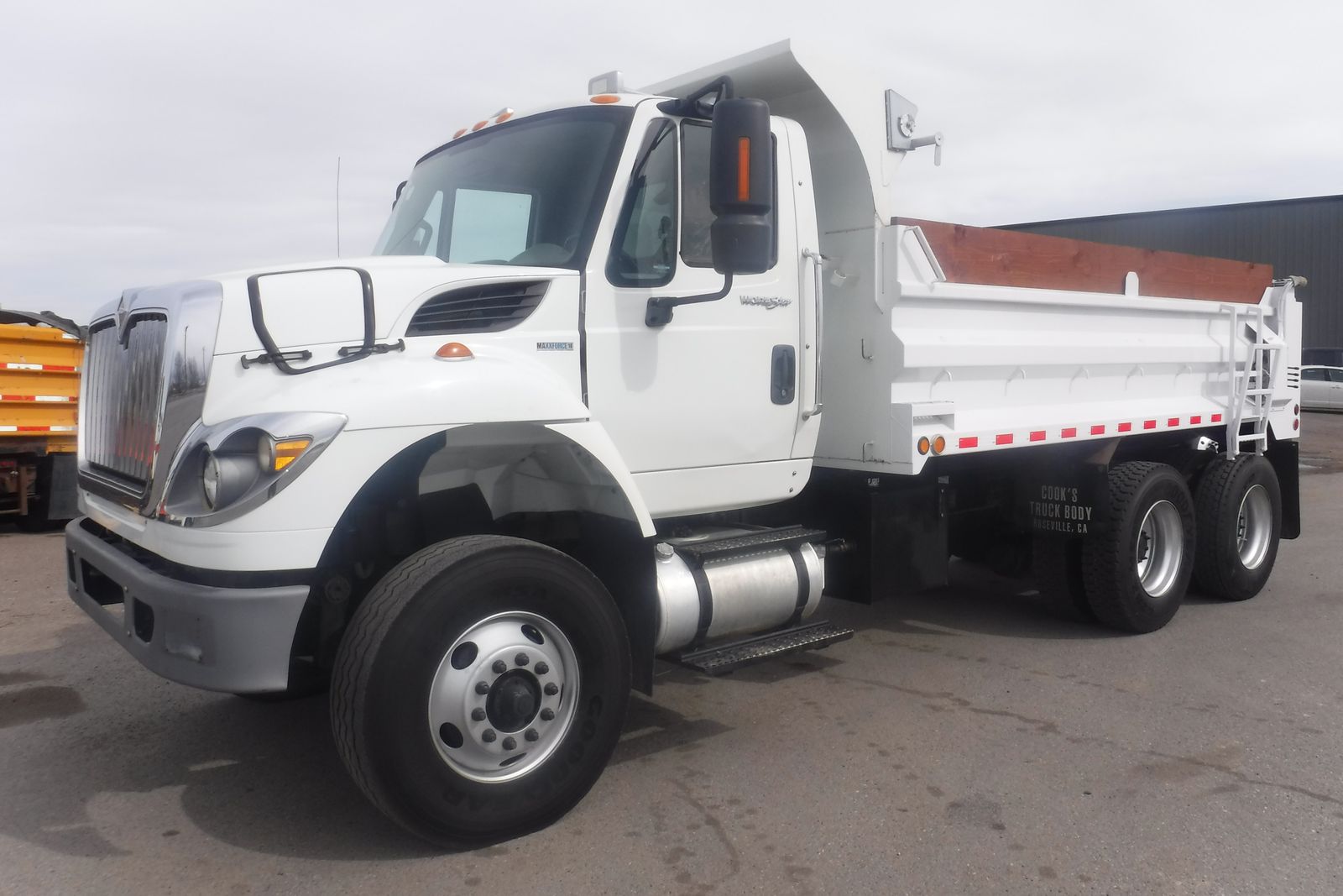 2011 IHC WorkStar tandem dump truck with 44,036 ACTUAL MILES