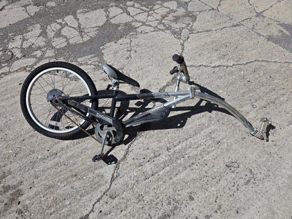 Tag A long bike