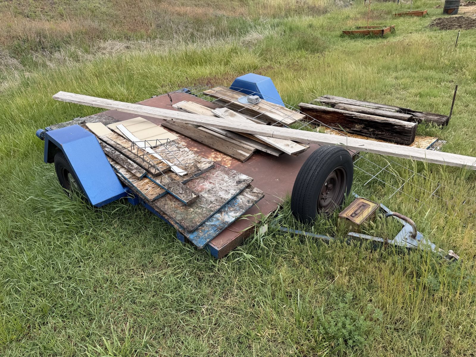Small flatbed trailer