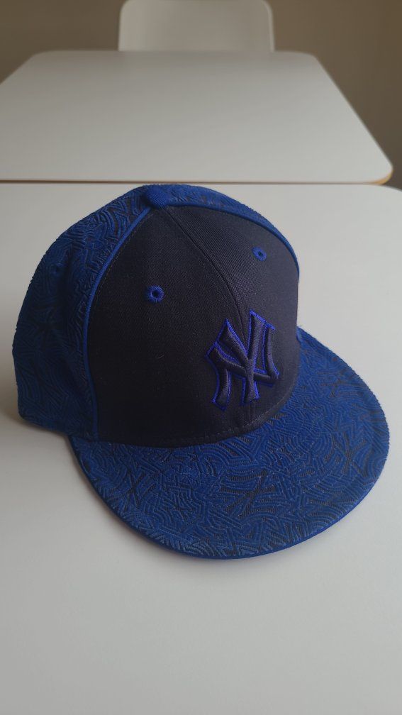 New York Yankees MLB Blue and Black Patterned Snapback Hat