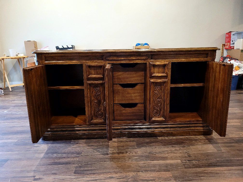 Main image 2