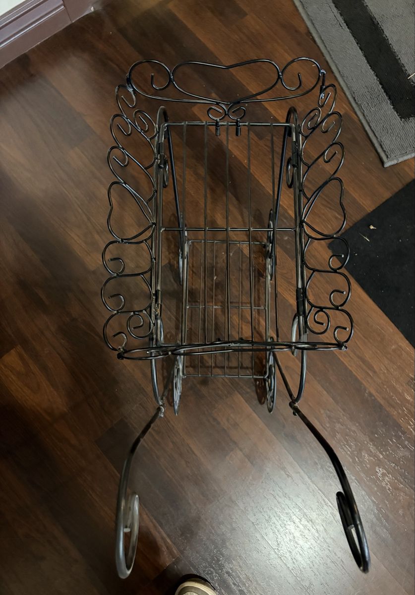Main image 4