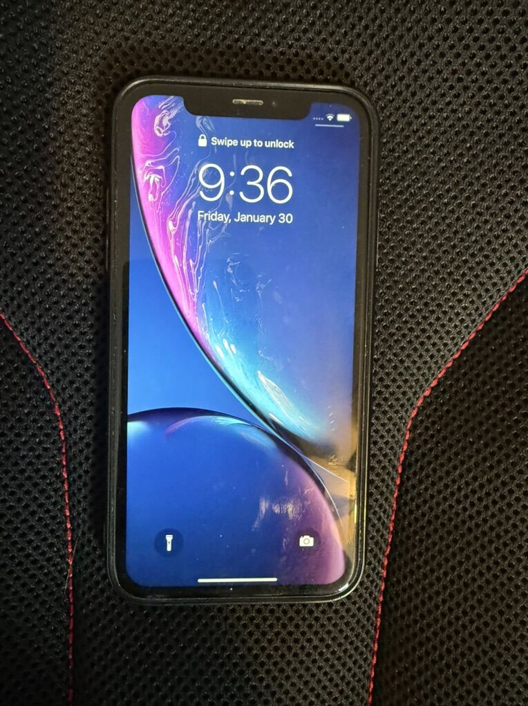Iphone XR 128 Unlocked Blue