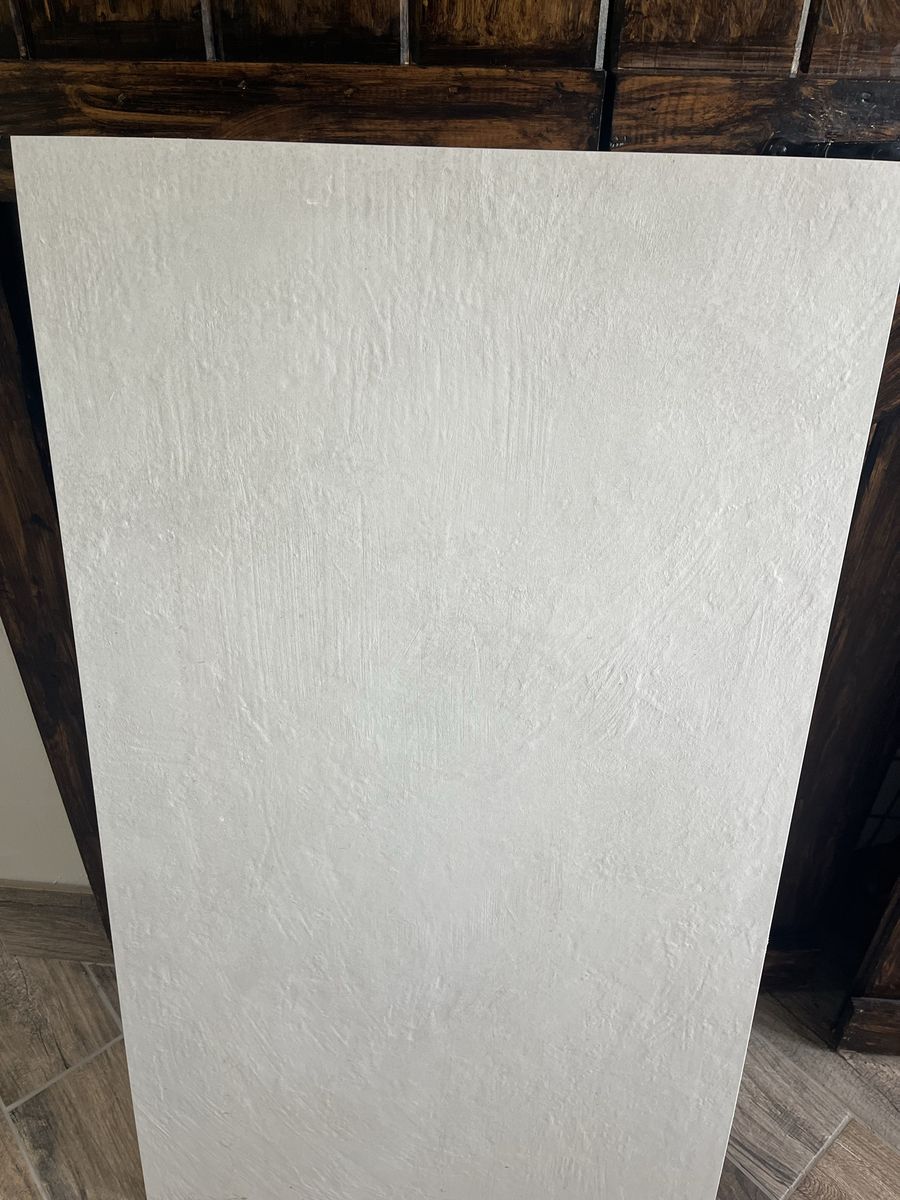White Tile 2' x 4 ' 500 Feet
