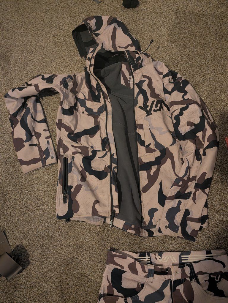 Main image 4