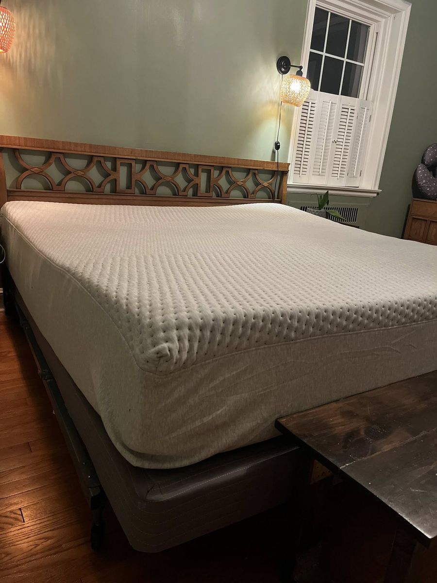 Queen, Casper Dream Mattress