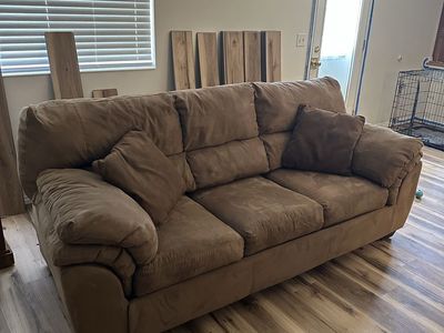 Hide a bed couch $400 OBO