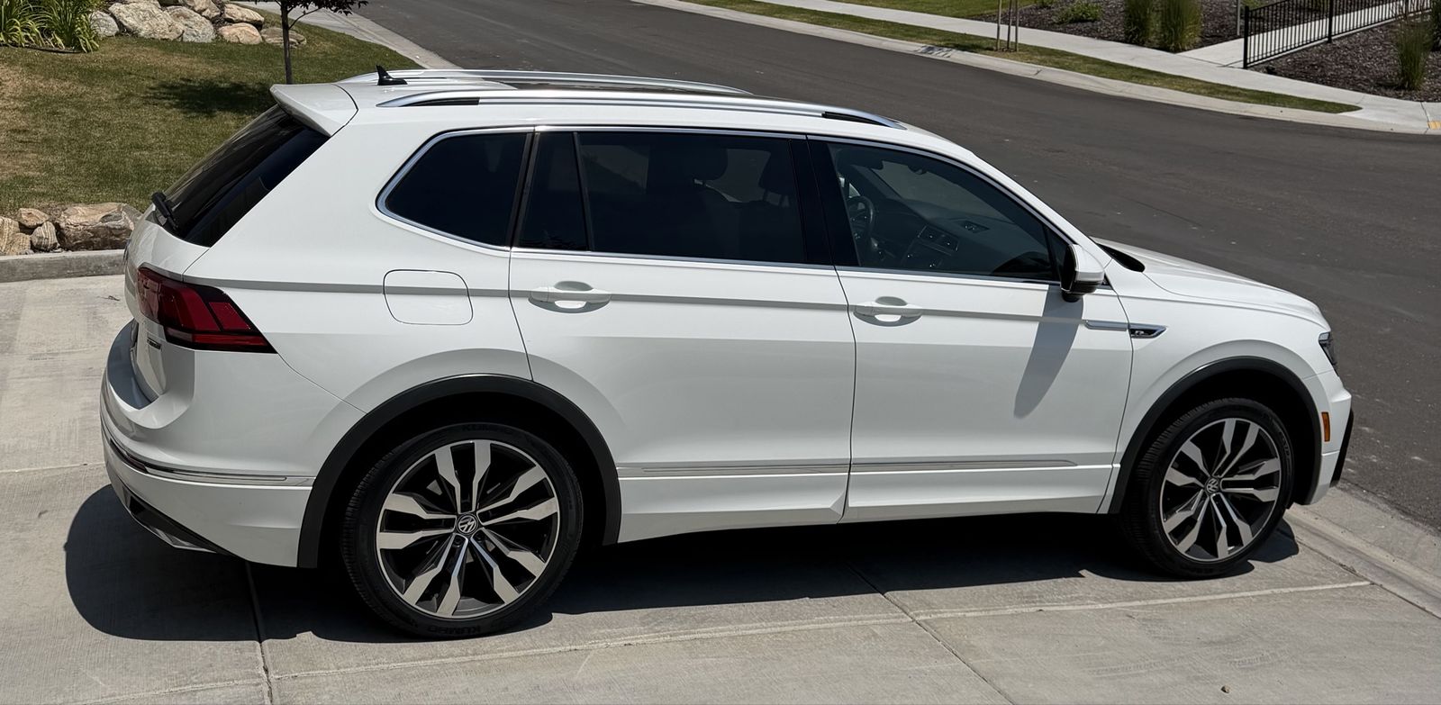 2020 Volkswagen Tiguan 2.0T SEL R-Line 4Motion