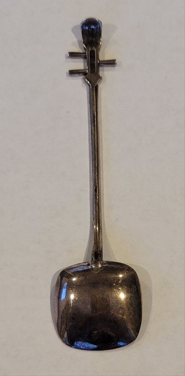 Main image 4