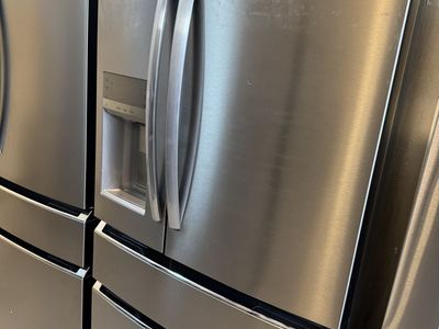 New Scratch and dent Frigidaire Gallery French door Refrigerator