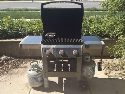 Weber Spirit II E-310 gas Grill W/ Propane Tanks