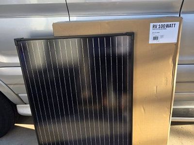 Brand New In Box – Goal Zero RV 100 Watt Rooftop Solar Panel (Model #32500)