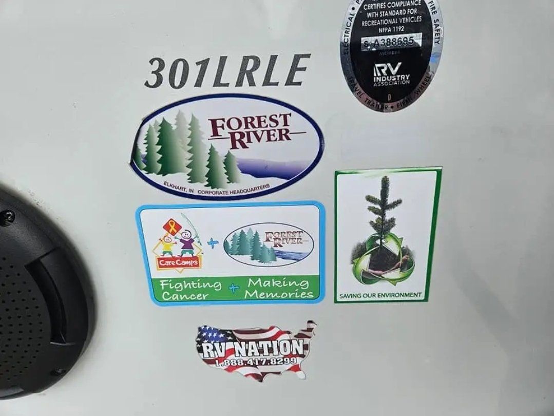 Main image 3
