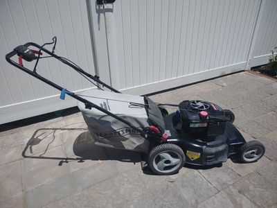Lawn mower "Craftsman" 6.75hp self propelled