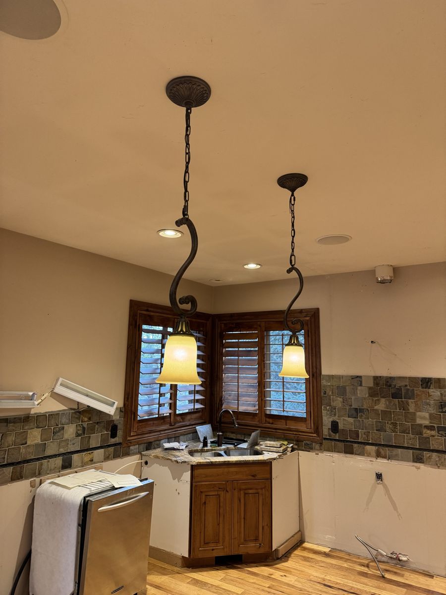 Vintage Hanging Chandelier / Pendant Light Fixture