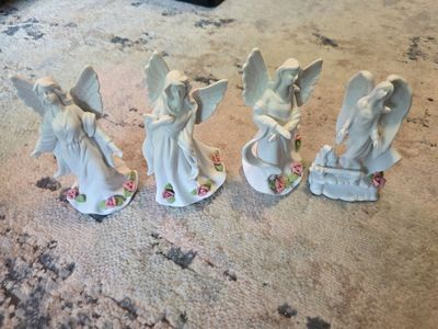 4 Angel Figurines – Decorative Set