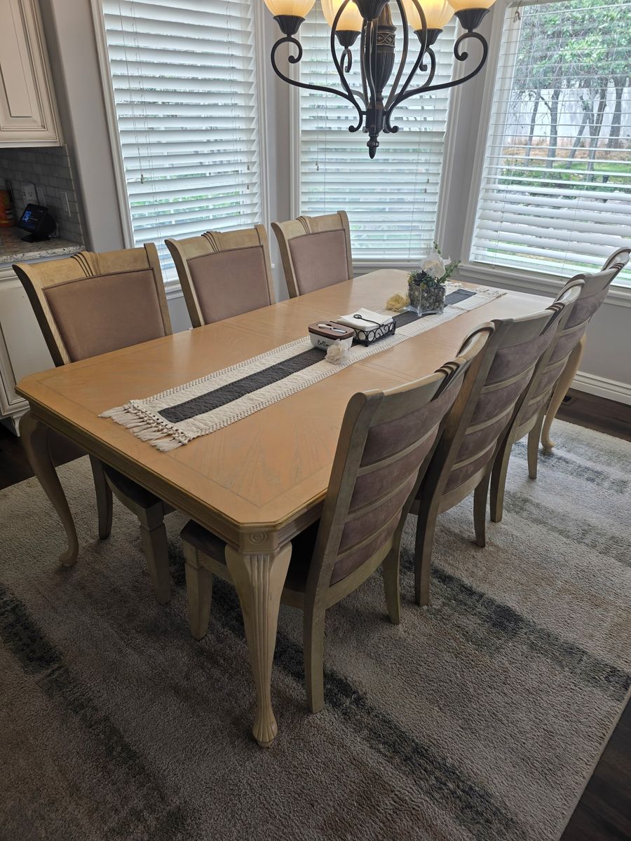 Elegant Light Wood Dining Table & 6 Upholstered Chairs - Extendable Dining Set