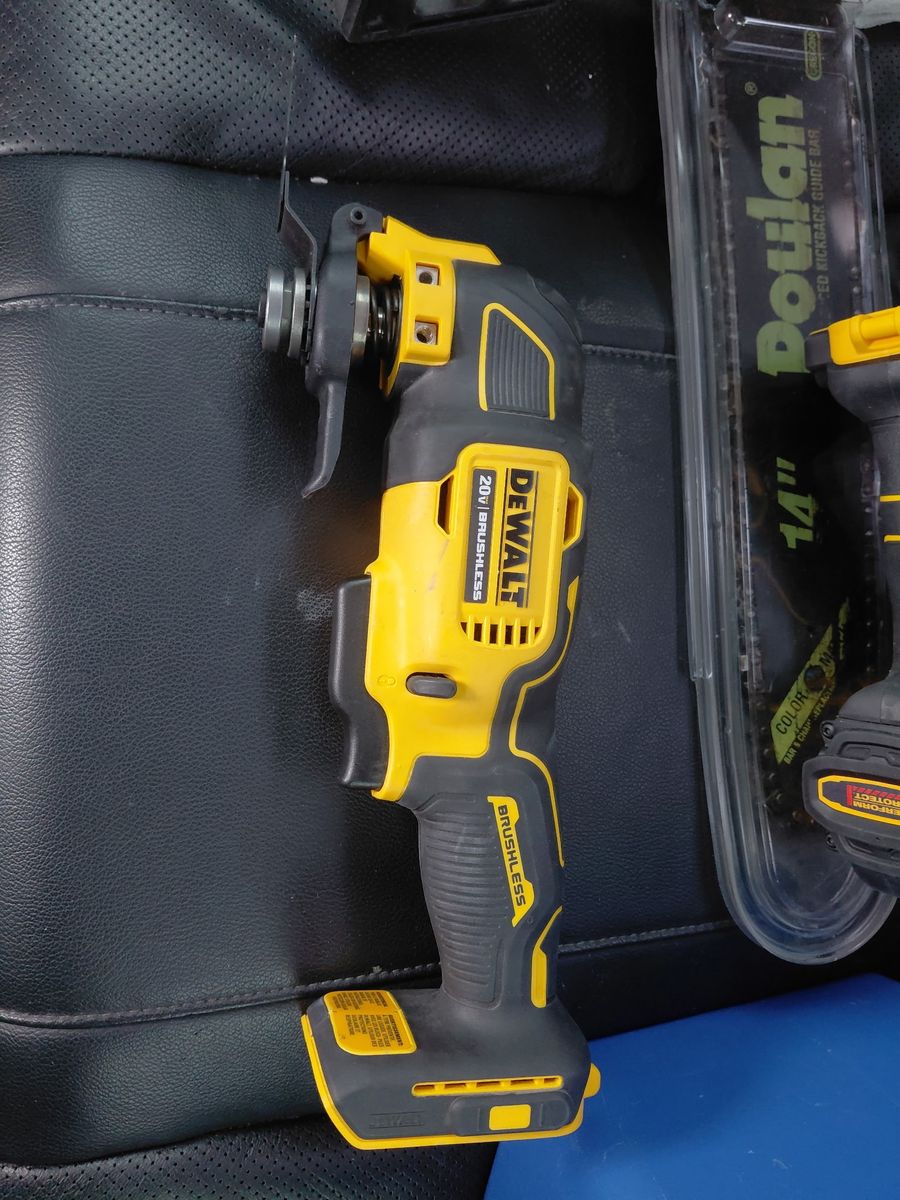 DEWALT 20V MAX Brushless Cordless Oscillating Multi-Tool (Tool Only)